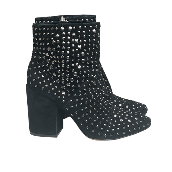 new Vince Camuto ✰ Drista All Over Studs Studded Ankle Booties ✰ Black Suede 8M - Picture 3 of 16